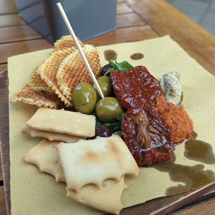 review photo of Acqua Salata Aperitivo Platter shared by @belle14 on 27 Oct 2022 - review