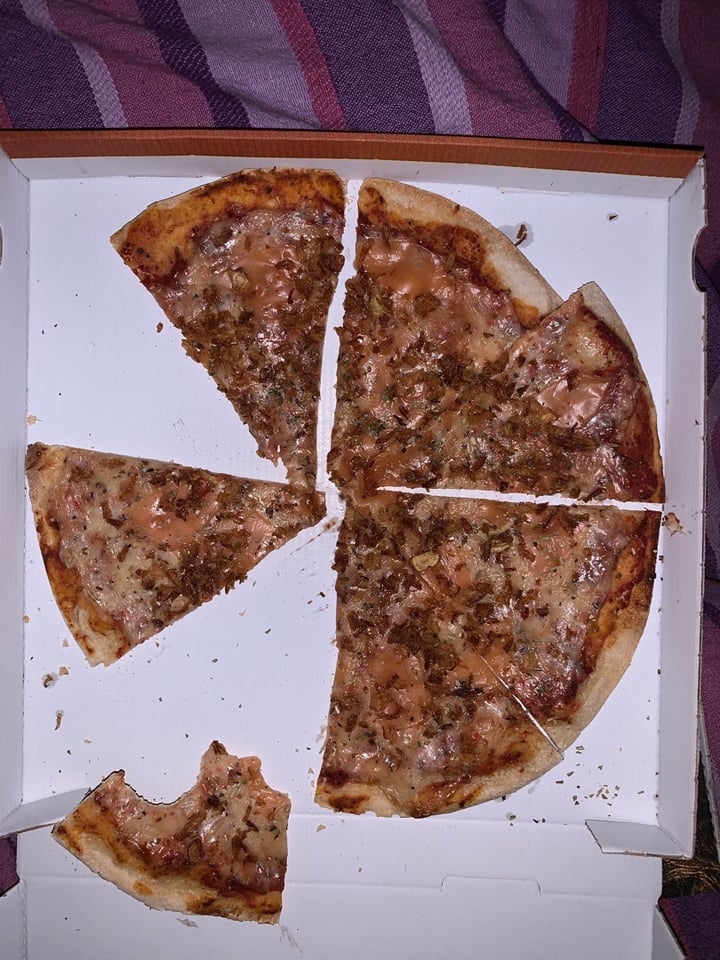 photo of Valen Pizza (Especialidad en Veganas) Pizza Carbonetta shared by @nitales on  30 Nov 2019 - review