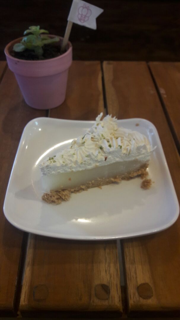 photo of Frambuesa Pastelería Vegan Pie de limon shared by @licerdrow on  26 Aug 2019 - review