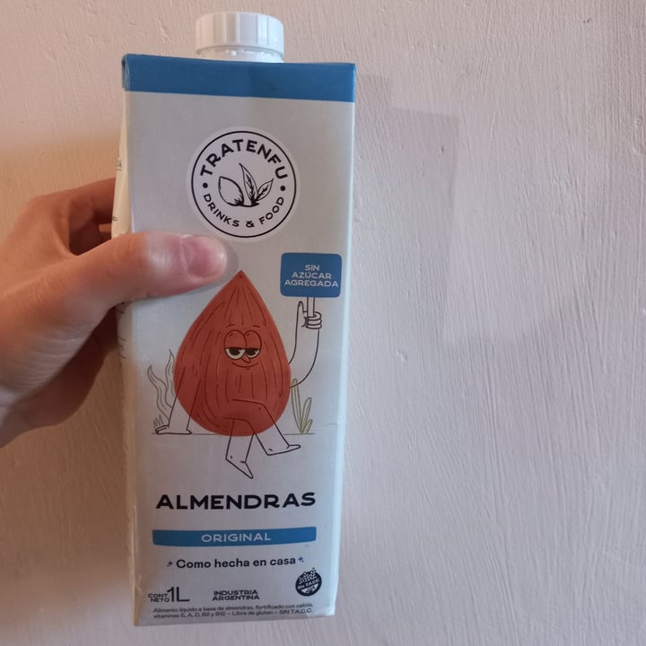 photo of Tratenfu Leche de Almendras Original sin Azucar shared by @camidobler on  03 Jun 2022 - review