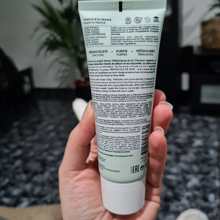 photo of Patyka Detox Charcoal Mask shared by @happy4paws on  29 Dec 2021 - review