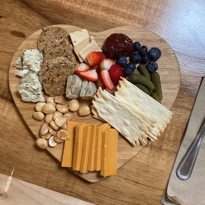 photo of Follow Your Heart cheese plate shared by @shayajoshua on  28 Dec 2021 - review