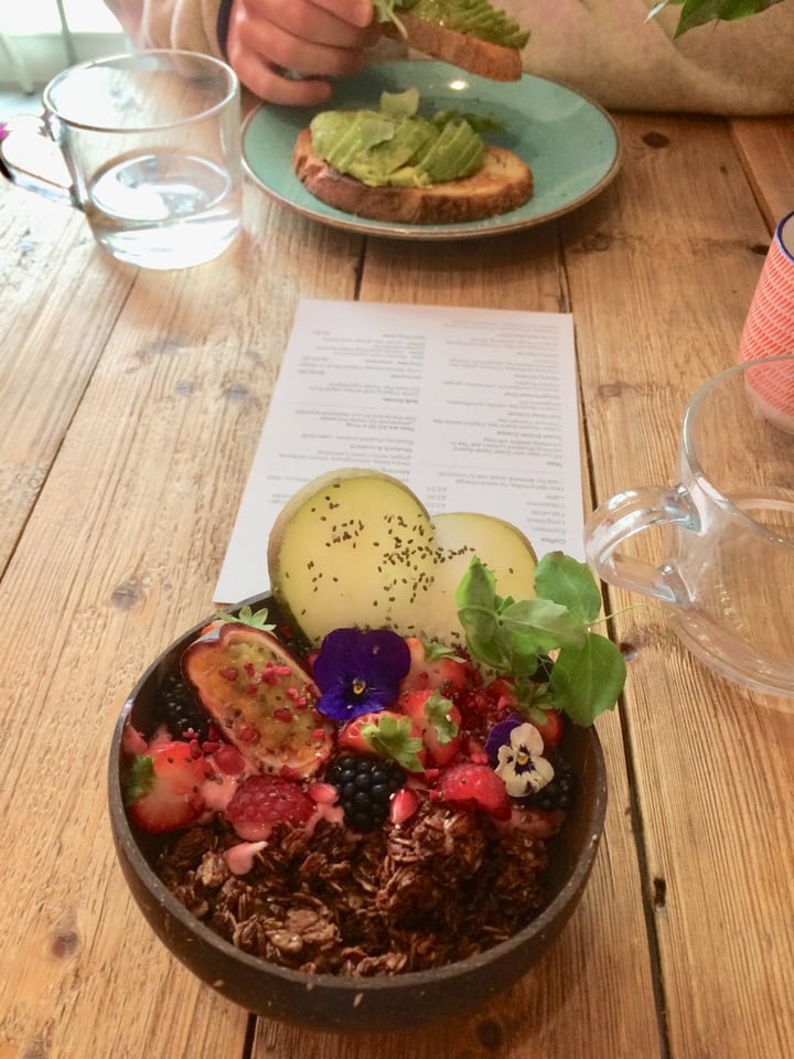 review photo of Pom Kitchen Homemade Granola shared by @rhiannamann on 14 Oct 2019 - review