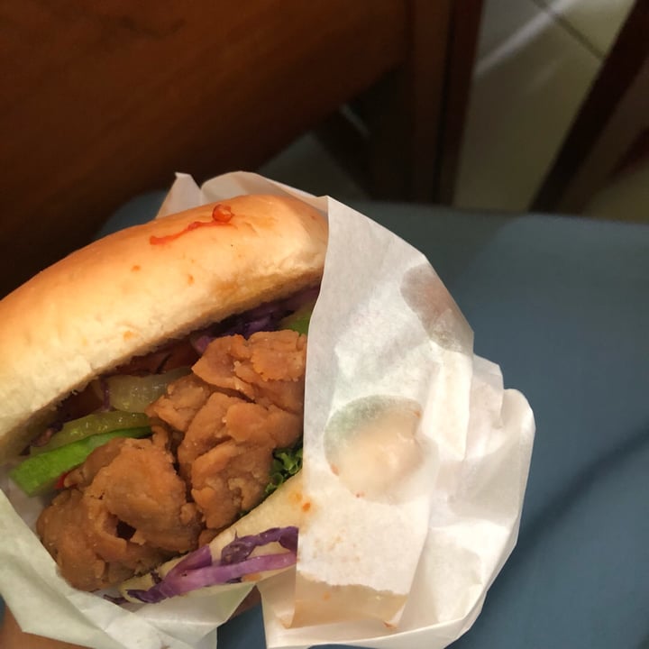 photo of Feel Good Food Chickin' Burger shared by @firtualog on  15 Jun 2019 - review