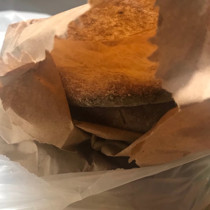 photo of Veggie Medio Oriente Pan de pita shared by @s3xc-r4t on  22 Jul 2021 - review
