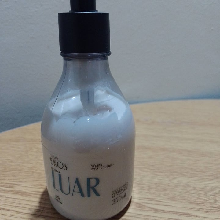 photo of Natura Crema hidratante corporal Ekos shared by @anahi38 on  15 Jan 2022 - review