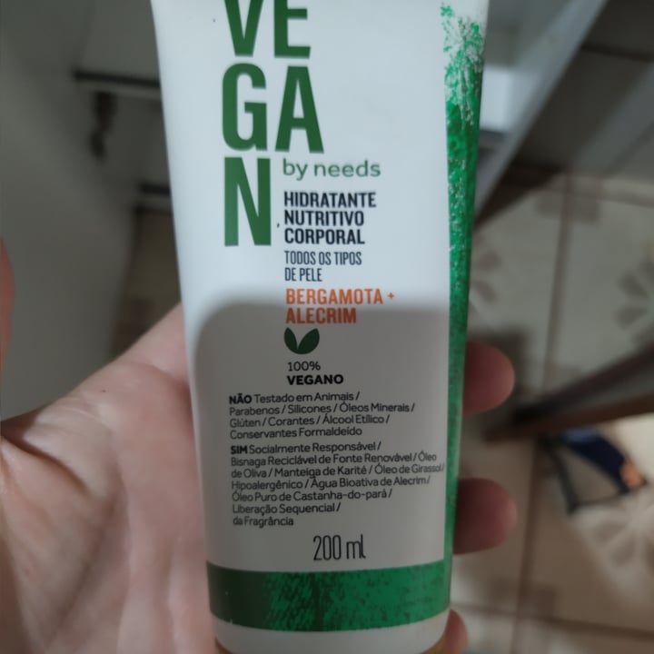 review photo of Needs creme para mãos bergamota e alecrim shared by @vimolara on 06 May 2022 - review