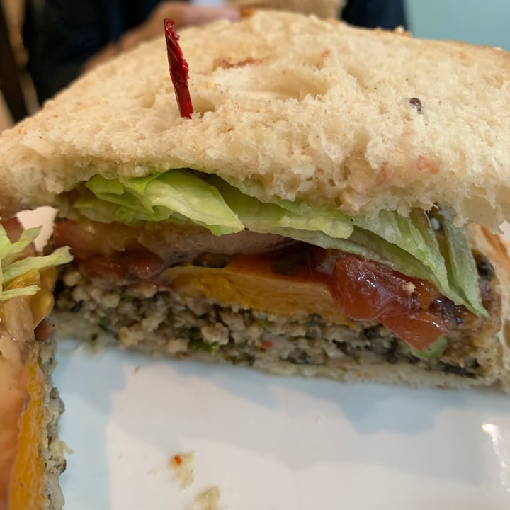 photo of Cedele Bakery Café Teriyaki Mushroom Millet Burger shared by @jashment on  24 Jan 2020 - review