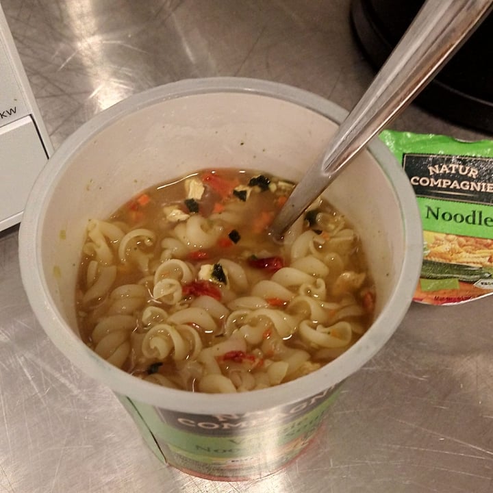 photo of Natur Compagnie Veggie Noodle Soup shared by @gwenda on  05 Oct 2020 - review