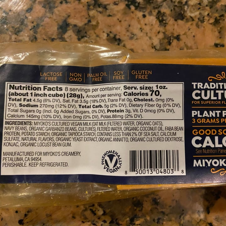 review photo of Miyoko's Creamery Cultured Vegan Farmhouse Cheddar Block shared by @vegan-leeds on 12 Dec 2021 - review