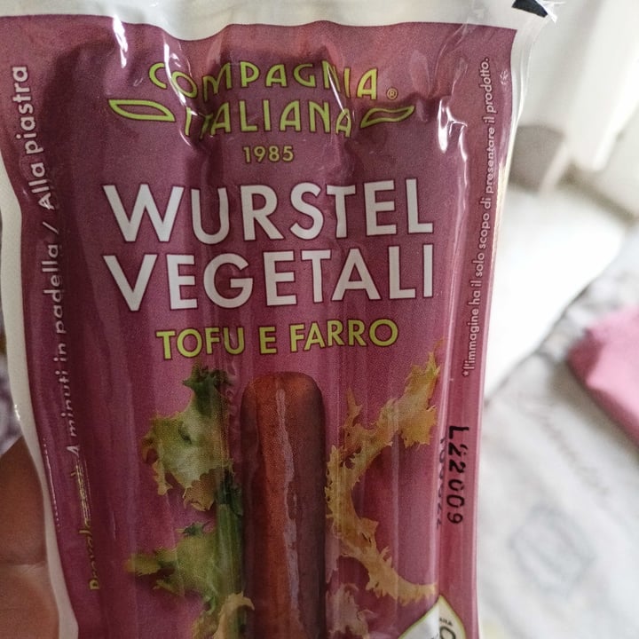 photo of Compagnia Italiana Würstel vegetali tofu e farro shared by @cesca78 on  11 Apr 2022 - review