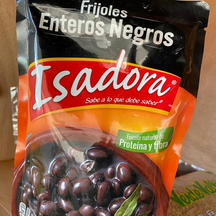 photo of Isadora Frijoles enteros negros shared by @rebecalozano on  18 Oct 2020 - review