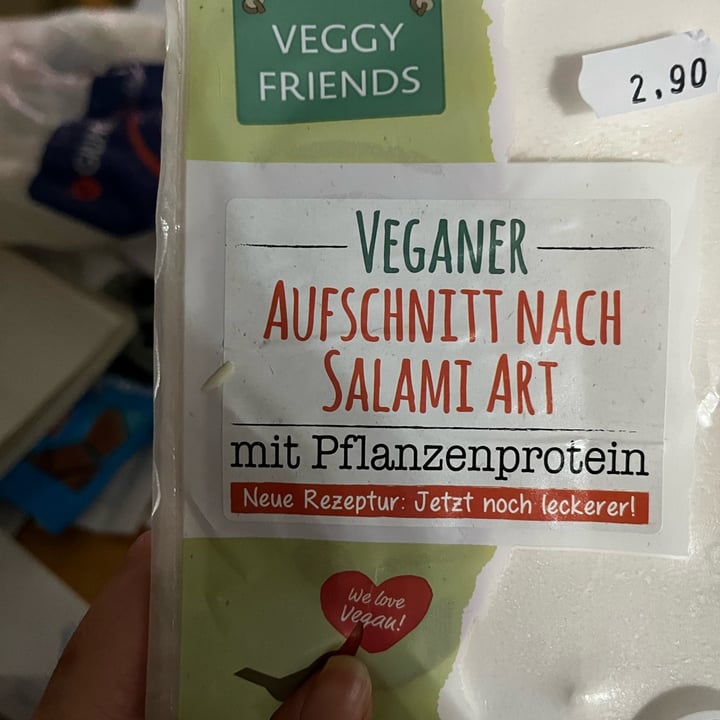 photo of Veggy friends Veganer Aufschnitt nach Salami-Art shared by @ambra95 on  13 Mar 2022 - review
