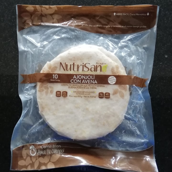 review photo of Arepas Nutrisano Arepas De Maíz Con Ajonjolí Y Avena shared by @rasvegan on 11 Apr 2021 - review