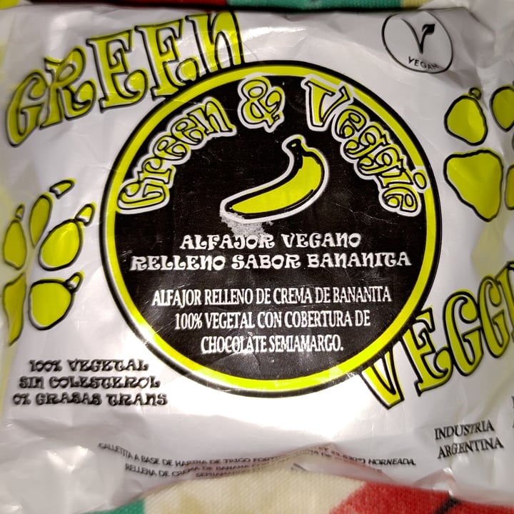 photo of Green & Veggie Alfajor Vegano relleno de Bananita shared by @leeoalva on  28 Aug 2021 - review
