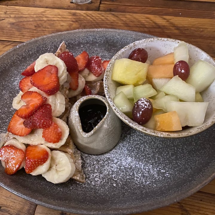 review photo of Madame Waffle Plant Based Waffles, Chocolate Sauce, Fruit shared by @lillyliftsandruns on 22 Feb 2022 - review