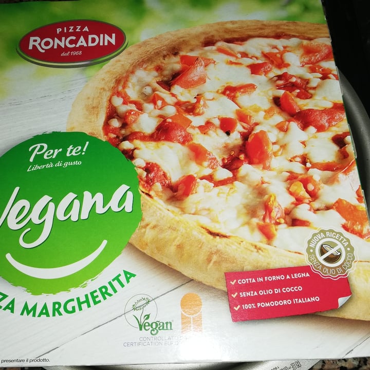 photo of Pizza roncadin Pizza margherita shared by @antonella58 on  10 Jun 2022 - review