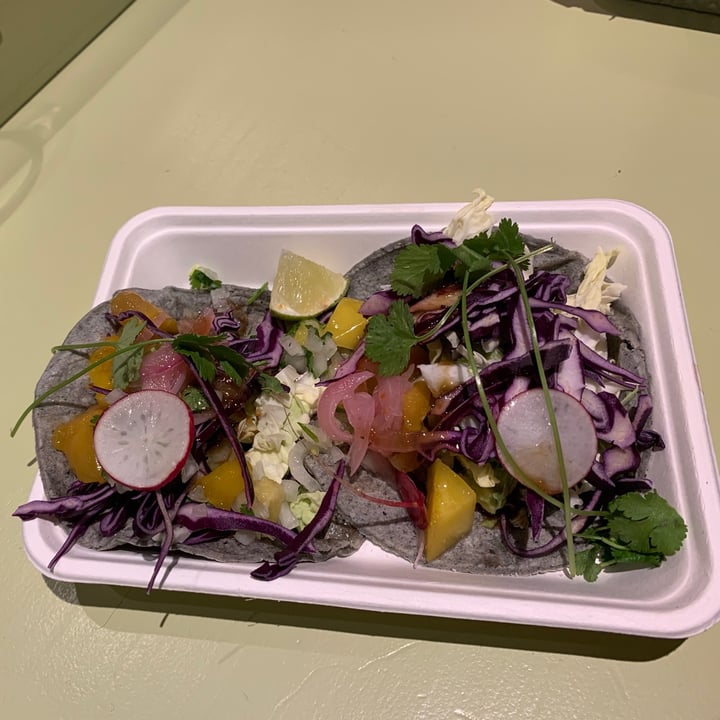 review photo of Surfin´ Tacos Veggie surfin’ (pedir versión vegana!) shared by @iribarne on 09 Mar 2021 - review