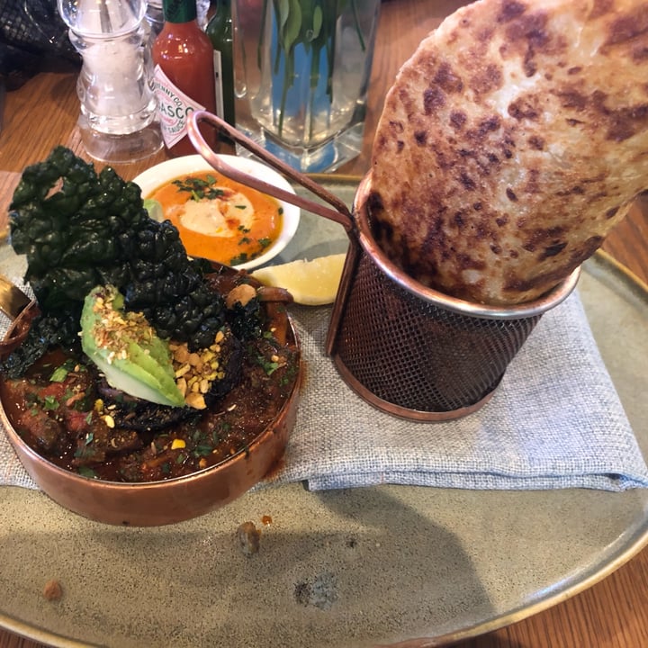 review photo of Olives & Plates Hyde Park Vegan shakshuka shared by @tsbarker on 03 Jul 2022 - review