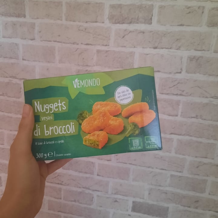 review photo of Vemondo nuggets ai broccoli shared by @nonsonoveganoma on 16 Sep 2022 - review