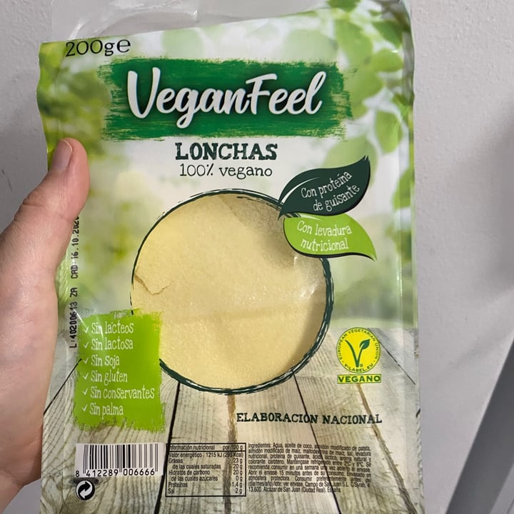 photo of Vegan Feel Lonchas 100% Veganas Queso shared by @fernandassj on  06 Jul 2020 - review