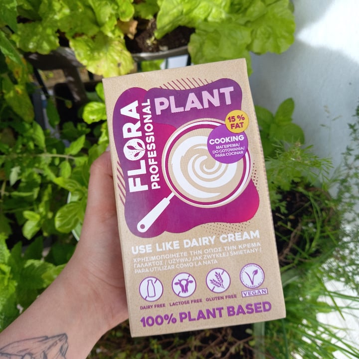 photo of Flora Flora Professional 15% Fat Plant Cream shared by @janineoliveira99 on  08 Oct 2021 - review
