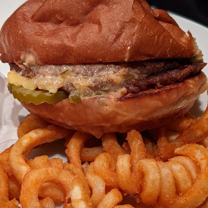 photo of Korny Vibes Korny Burger shared by @veggieassassin on  31 Dec 2020 - review