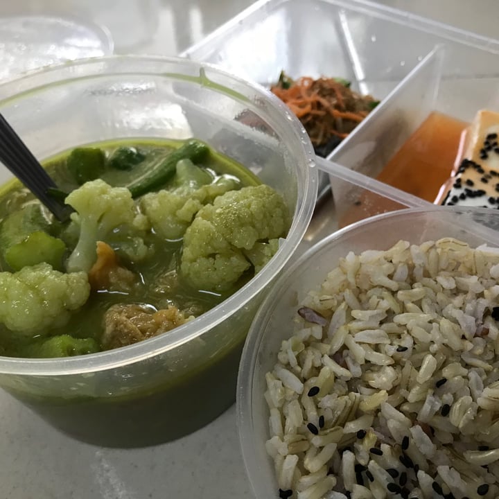 photo of The Leaf Healthy House Café Green Curry Rice Set shared by @jesscveg on  02 Jun 2020 - review