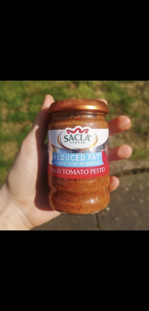 photo of Sacla' Reduced fat pesto shared by @squatsontoast on  23 Apr 2019 - review