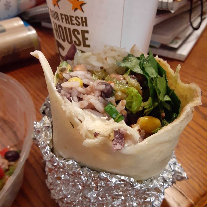 review photo of QDOBA Mexican Eats Quedoba Burrito shared by @lilyjarvis on 23 Dec 2020 - review