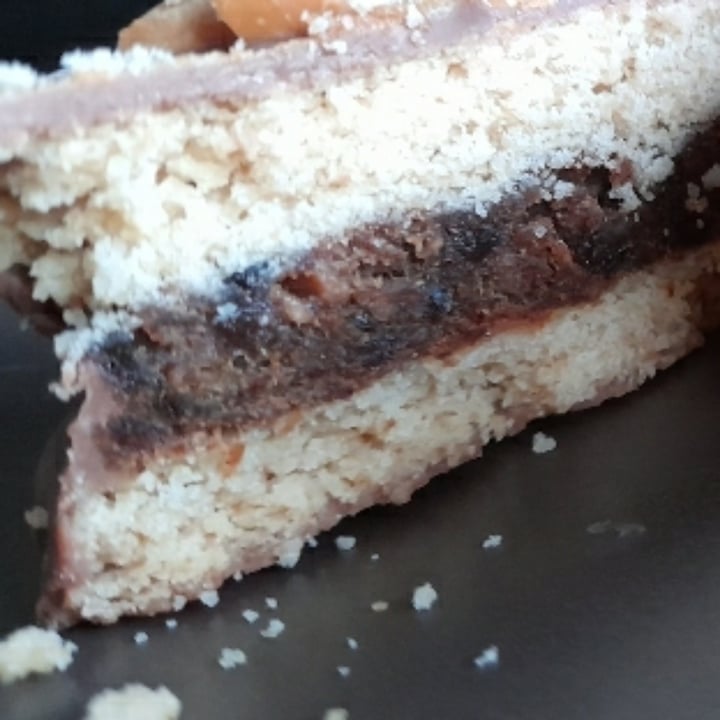 review photo of Hanai Vegana Alfajor de chocolate con leche (vegana) y cacahuetes shared by @dexter on 13 Jan 2021 - review