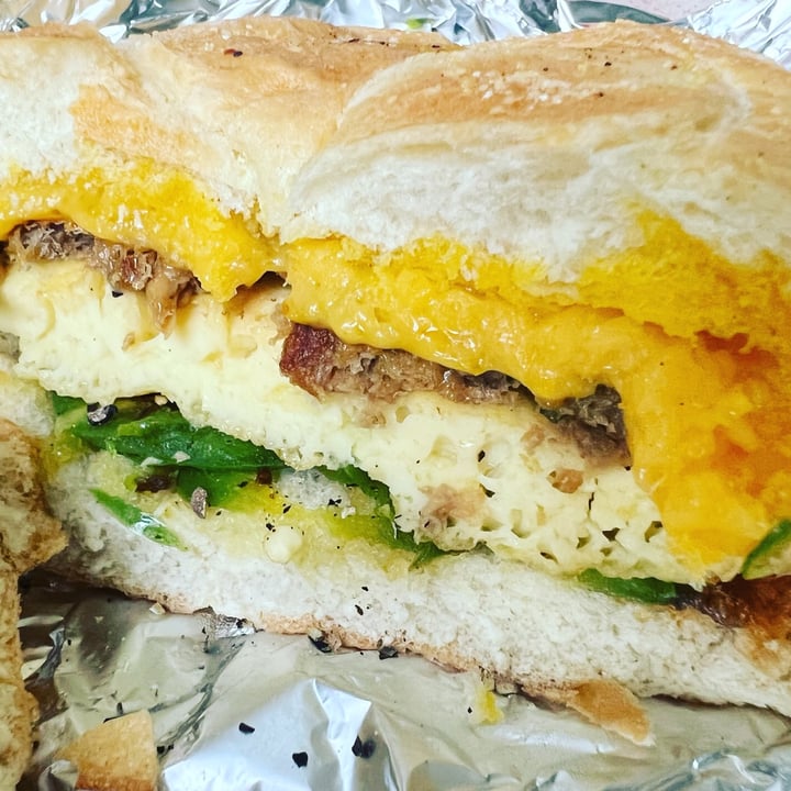 photo of Smith Street Bagels sausage egg snd cheese shared by @anissabklyn on  06 Jul 2022 - review