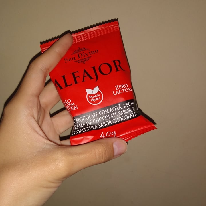 photo of Seu Divino Alfajor De Chocolate E Avelã shared by @giihcmoraes on  04 Jun 2022 - review