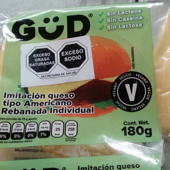 photo of GüD Imitación Queso tipo Americano shared by @solvillasando on  11 Feb 2021 - review