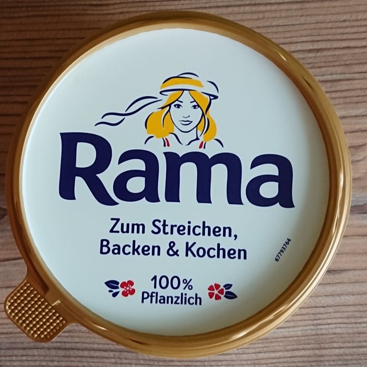 photo of Rama Zum Streichen, Backen & Kochen 100% Pflanzlich shared by @4allthehorses on  03 Apr 2022 - review