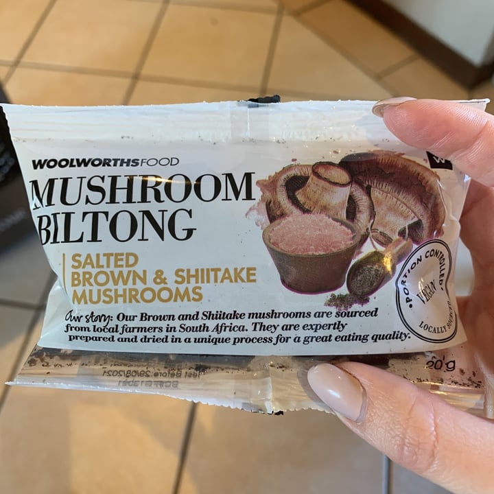 photo of Woolworths Mushroom biltong shared by @daniellevdv on  23 Jun 2021 - review
