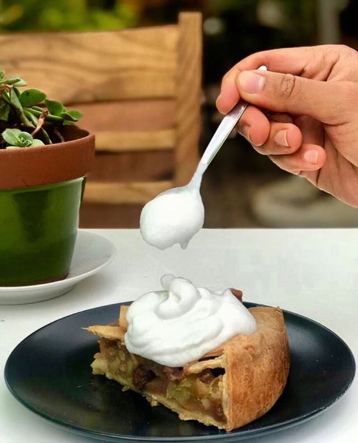 photo of Pure Café Apple Pie shared by @shaunthevegan on  25 Aug 2019 - review