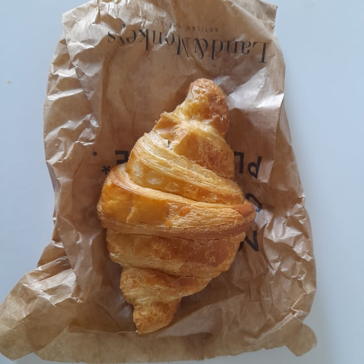 photo of Land&Monkeys Croissant shared by @alice50 on  04 May 2022 - review