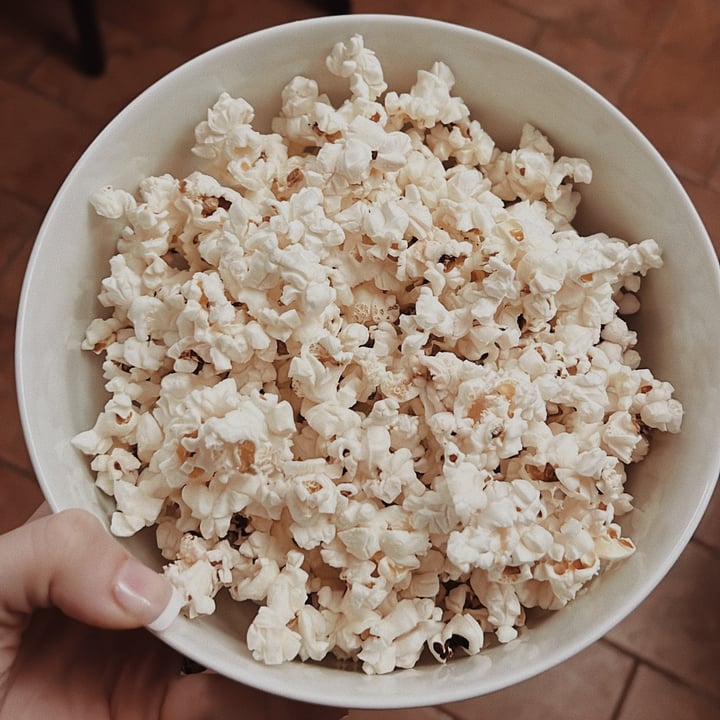 photo of Koro bio mikrowellen popcorn salzig shared by @vittoriatomassini on  04 Oct 2022 - review