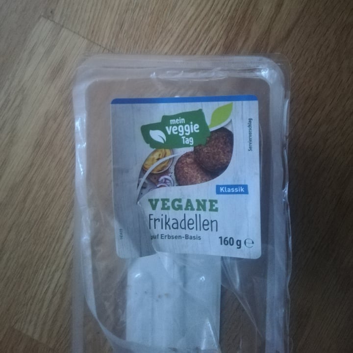 photo of Mein Veggie Tag Vegane Frikadellen Klassik shared by @heyimvegan on  13 Apr 2022 - review