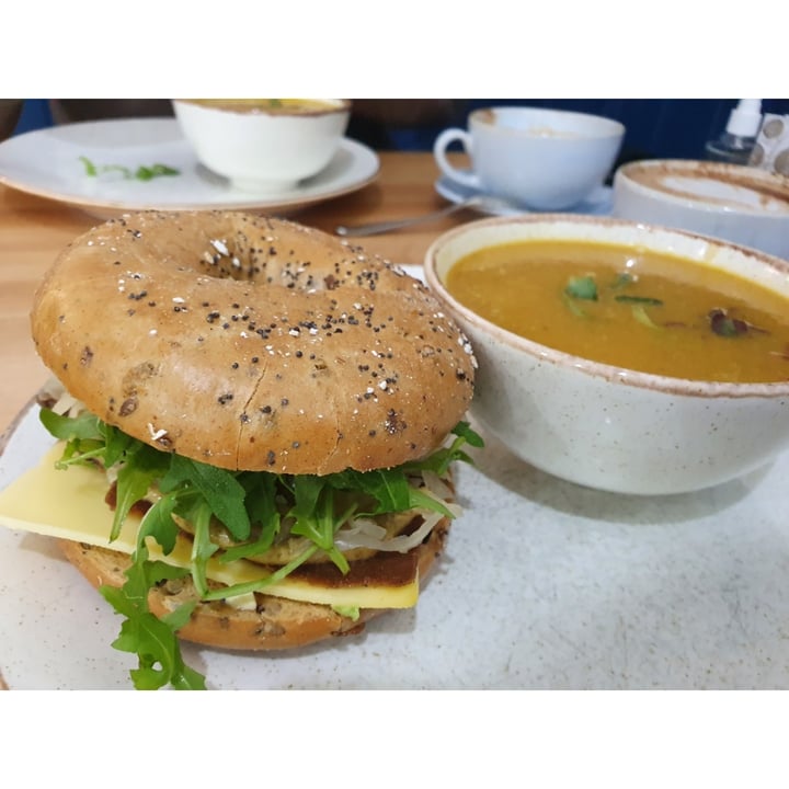 photo of 269 Vegan Perth Reuben Bagel shared by @veganlmk on  30 May 2022 - review