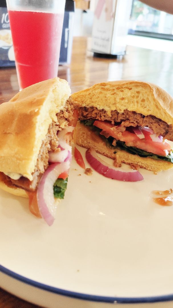 photo of Soul Burger Beyond Burger shared by @jmacvu on  08 Dec 2019 - review