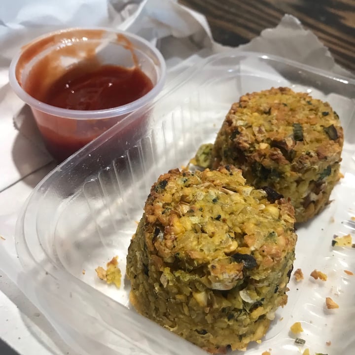 photo of Sabores Del Campo Falafel shared by @candelaveg14 on  03 Apr 2021 - review