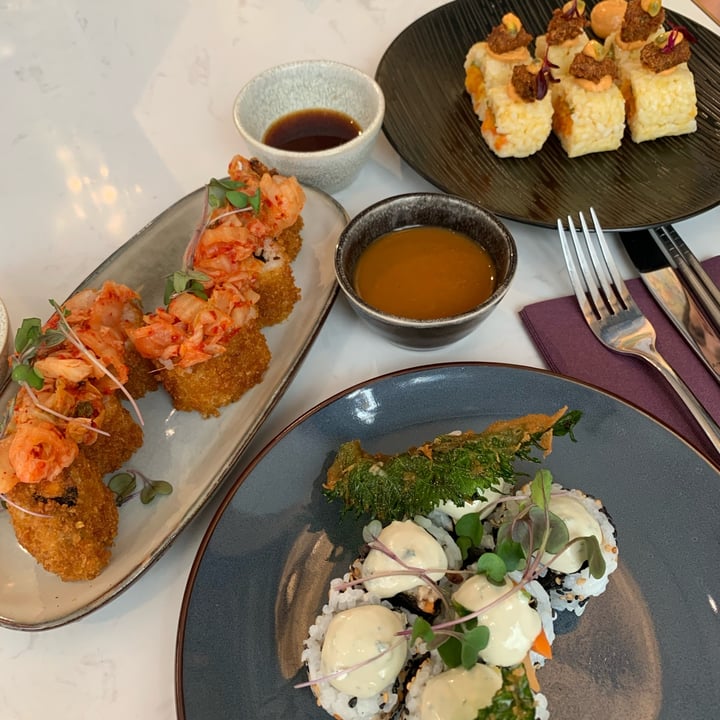 photo of brEAThe Restaurant Montorgueil Uramaki - Crispy Tamago Kimchi shared by @serecapu on  07 May 2022 - review