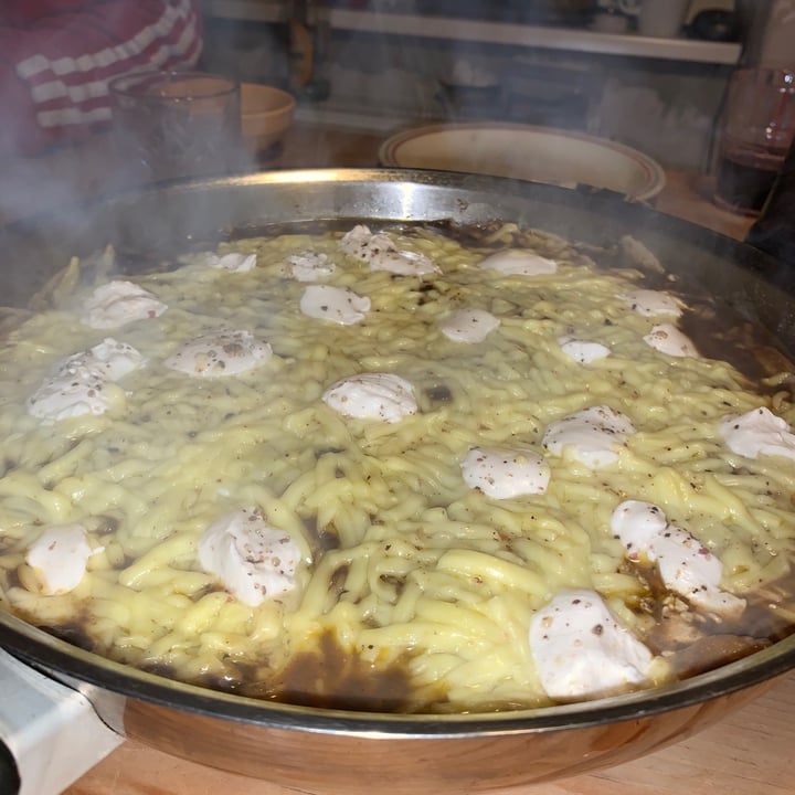 review photo of Wilmersburger Pizzaschmelz shared by @santiagoromo on 07 Jun 2021 - review