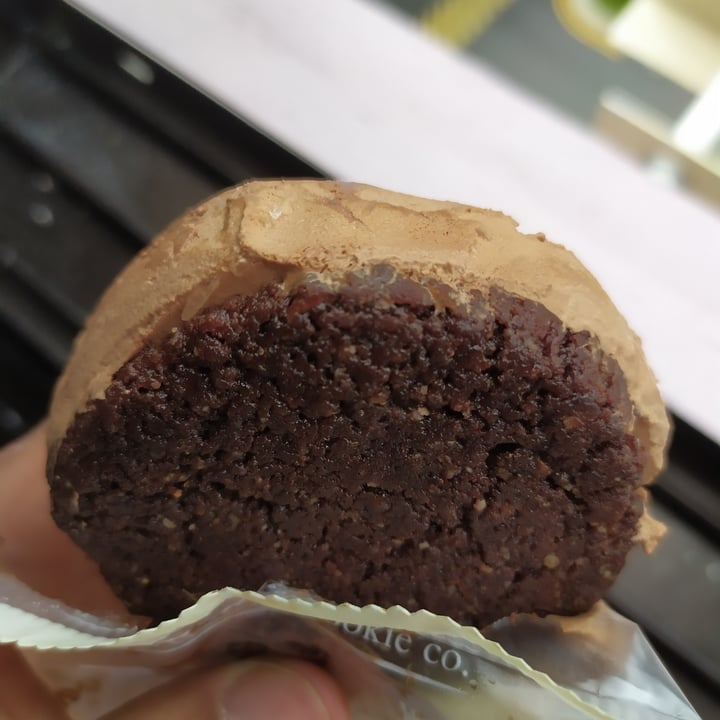 photo of The Ice Cream & Cookie Co Vegan Dark Chocolate Ice Cream Sandwich shared by @pratul14 on  07 Sep 2020 - review