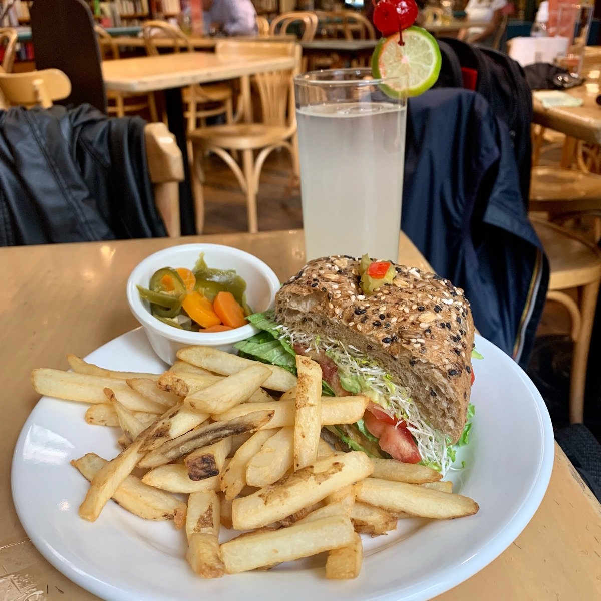 Cafetería El Péndulo Zona Rosa Sandwich Veggie Coetzee Reviews abillion