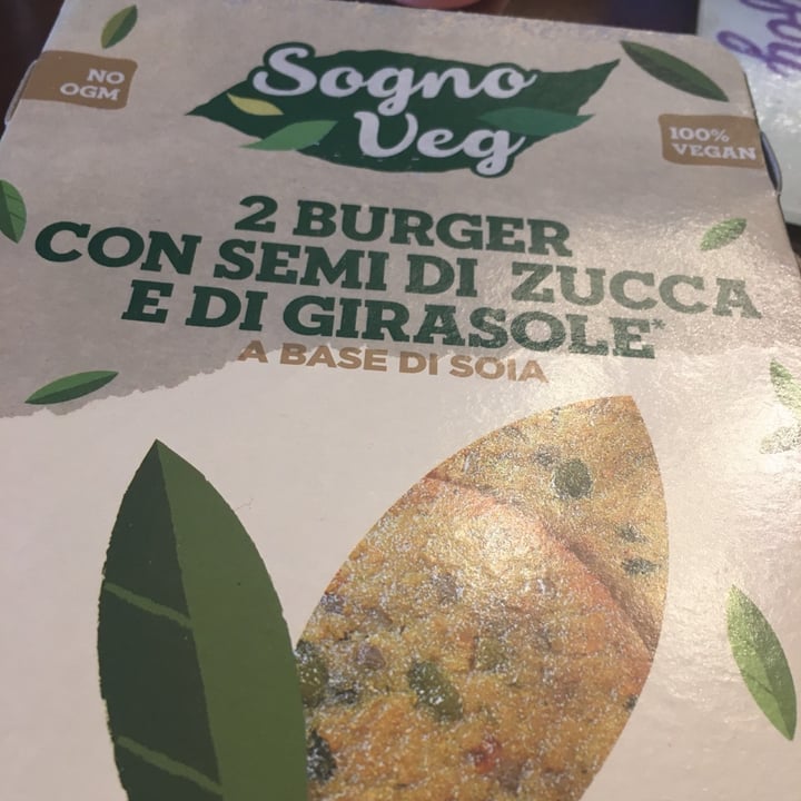 photo of Sogno veg 2 burger con semi di zucca e girasole shared by @nicolettaguastini on  19 Apr 2021 - review