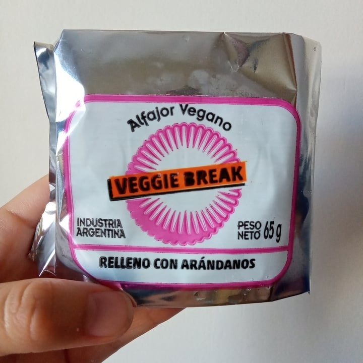 review photo of Veggie Break Alfajor Vegano Relleno con Arándanos shared by @sofiamusical on 05 Mar 2021 - review