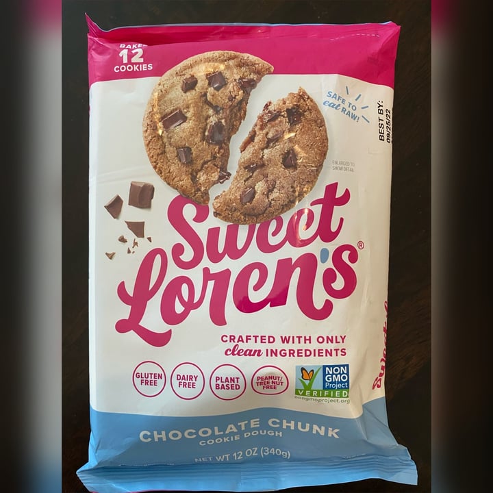 photo of Sweet Loren's chocolate chunck cookies shared by @merelymarlo on  07 May 2022 - review